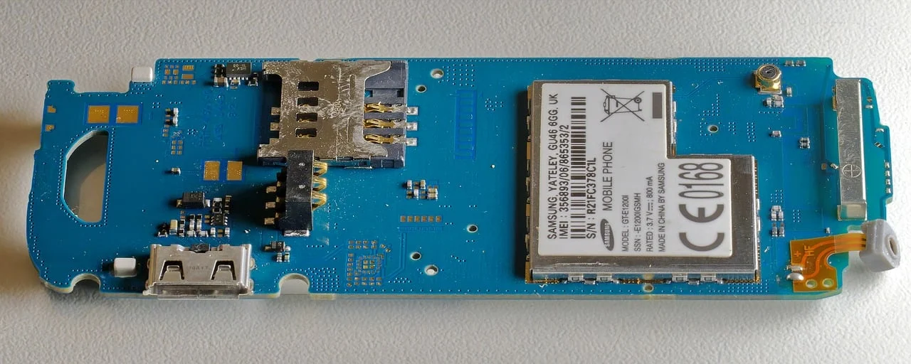 ce inseamna hardware