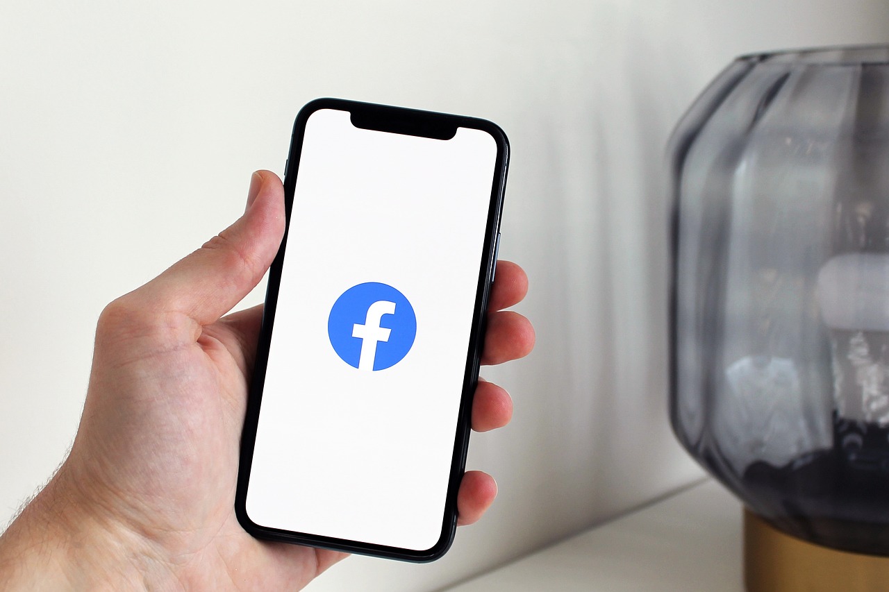 ce inseamna scroll pe facebook