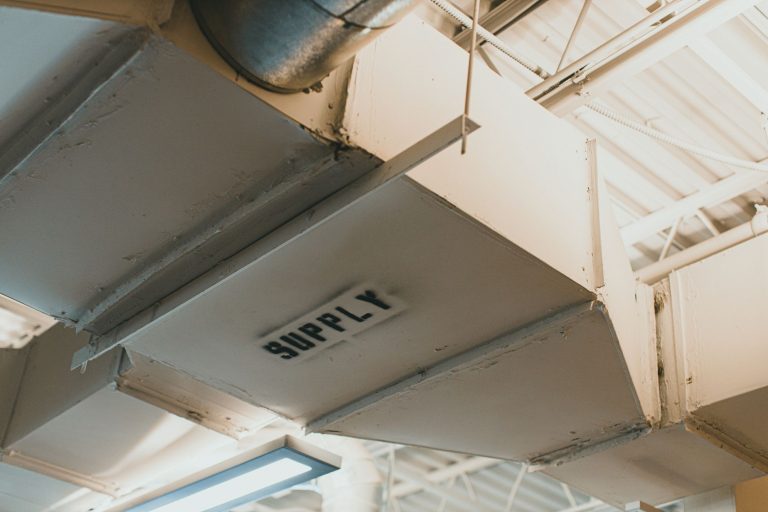 Cum aleg panouri sandwich tip ALP pentru instalatii de ventilatie?