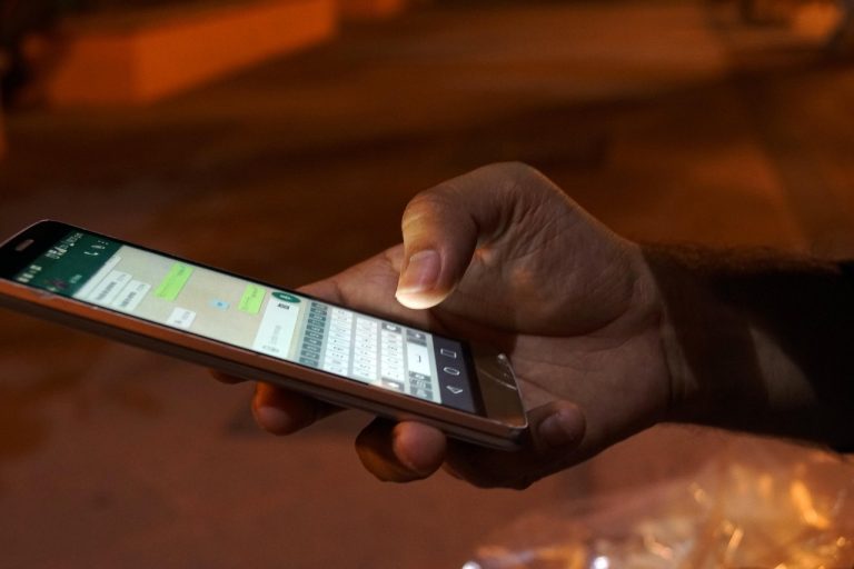 mi-au disparut contactele din telefon